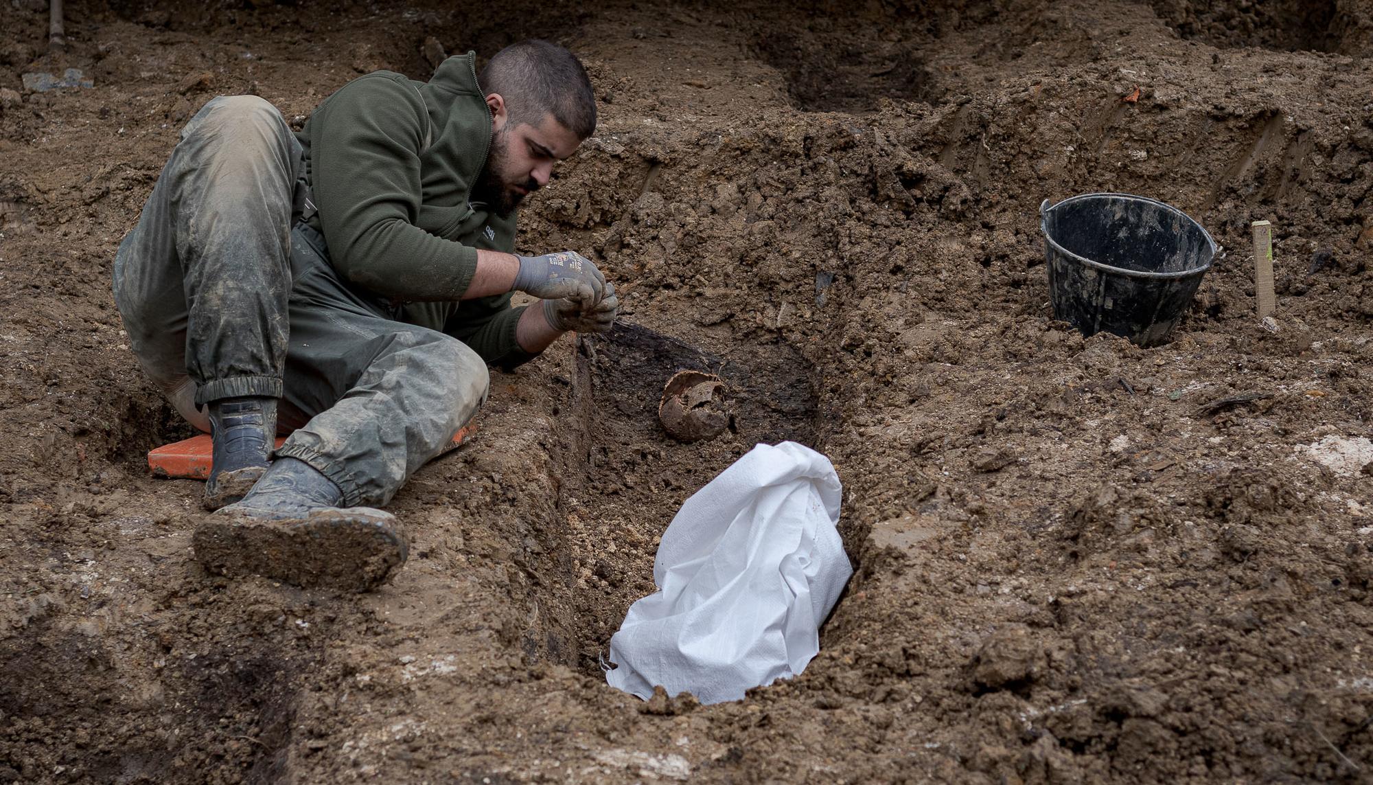 Exhumación en el Cementerio de Begoña